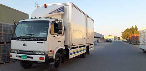 Pickup truck rental in Dubai comparison by tonnage from 1-ton to 10-ton.